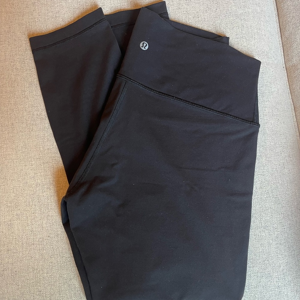 Lululemon Black Leggings 3/4 length size 12